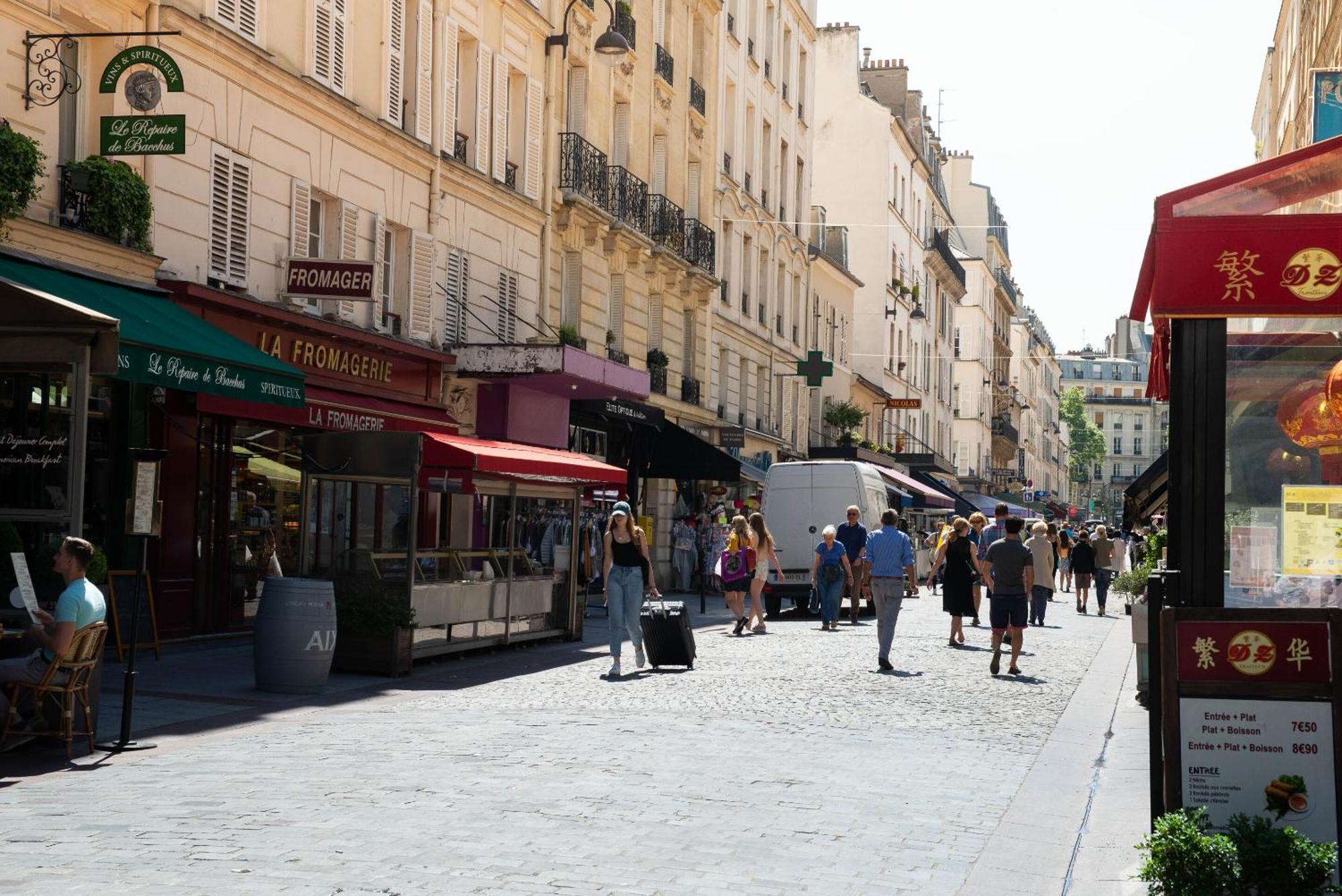 The Charming Rue Cler Lägenhet Paris Exteriör bild
